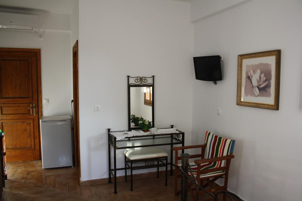 Amorani Studios Batsi  Exterior photo